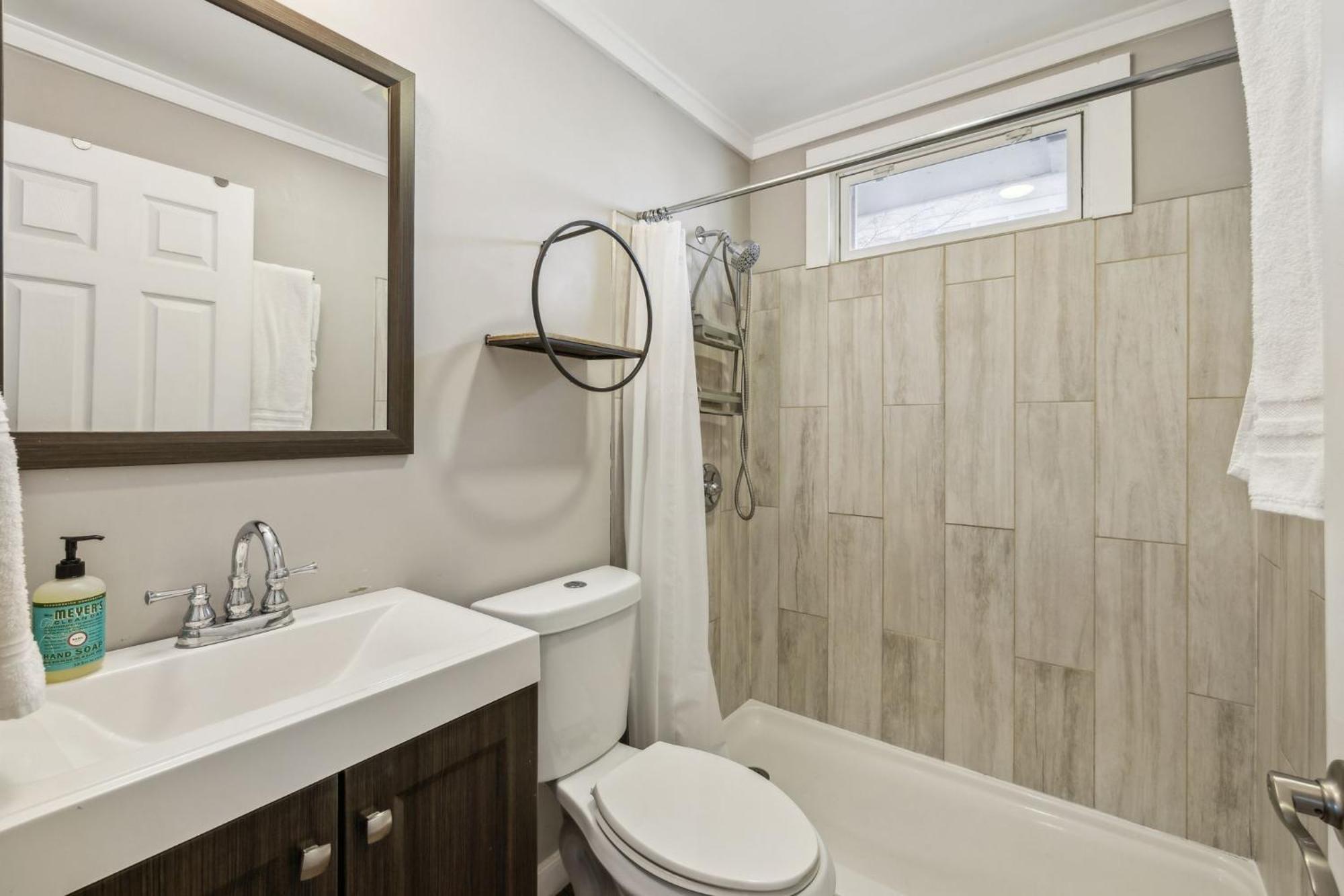 Sunny Delight Apartment Нашвил Екстериор снимка