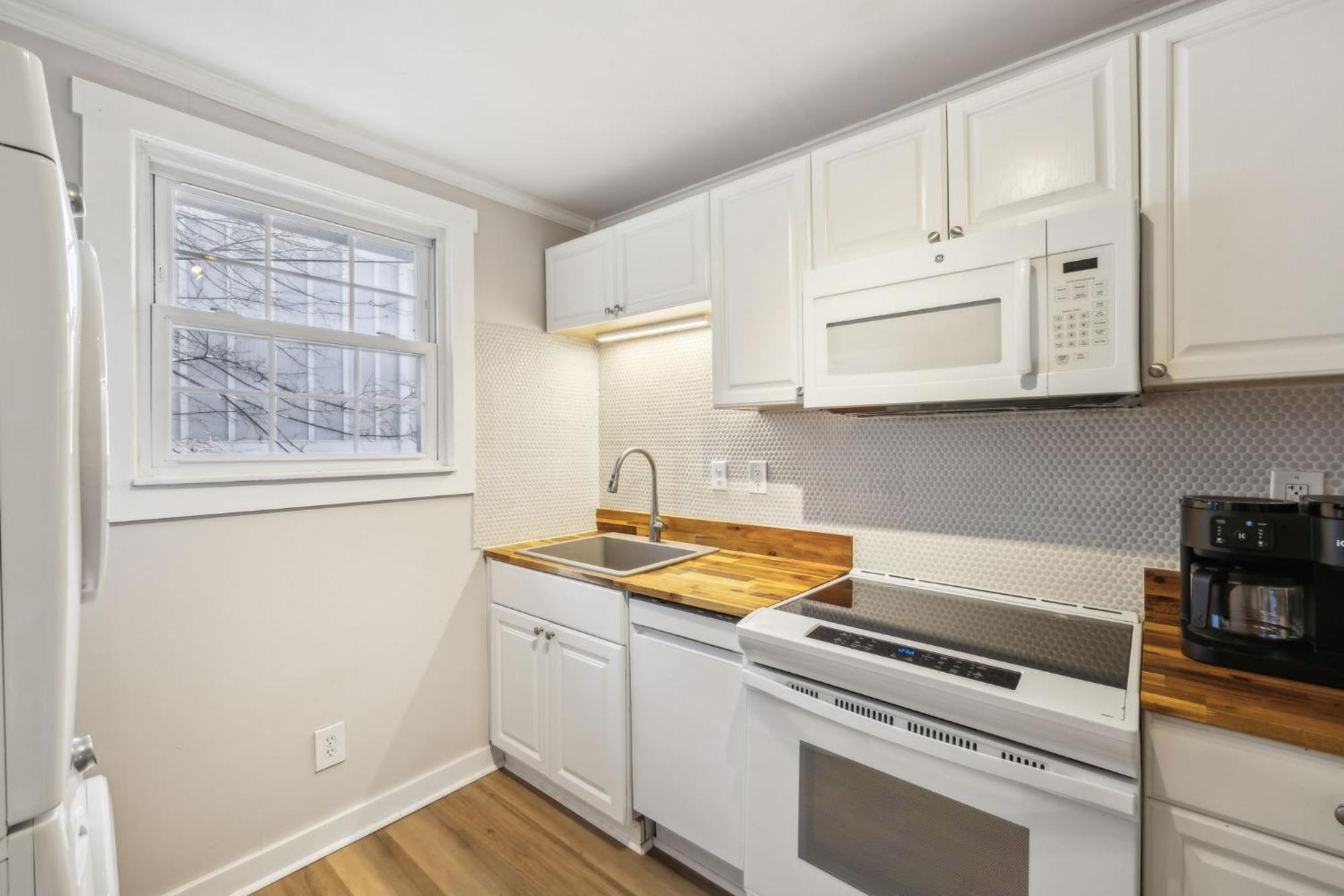 Sunny Delight Apartment Нашвил Екстериор снимка